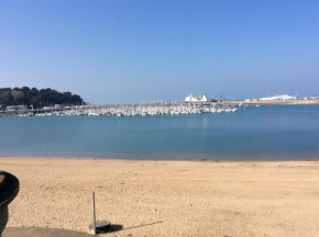 Отель Le sablon 50m plage  Сен-Мало